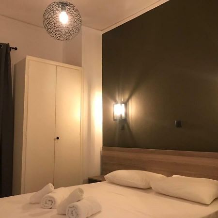 Renovated Minimal Apartment Next To Metro เอเธนส์ ภายนอก รูปภาพ