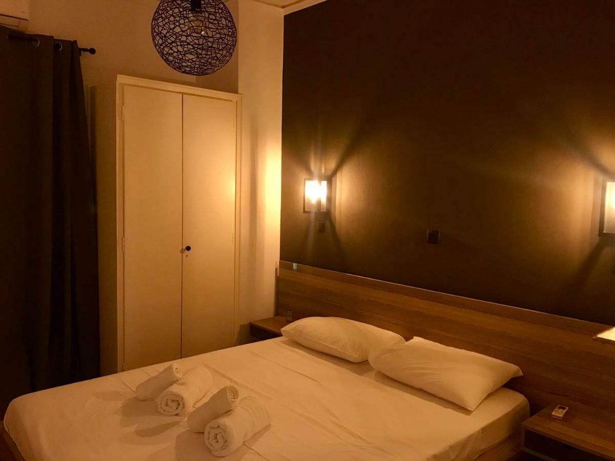 Renovated Minimal Apartment Next To Metro เอเธนส์ ภายนอก รูปภาพ