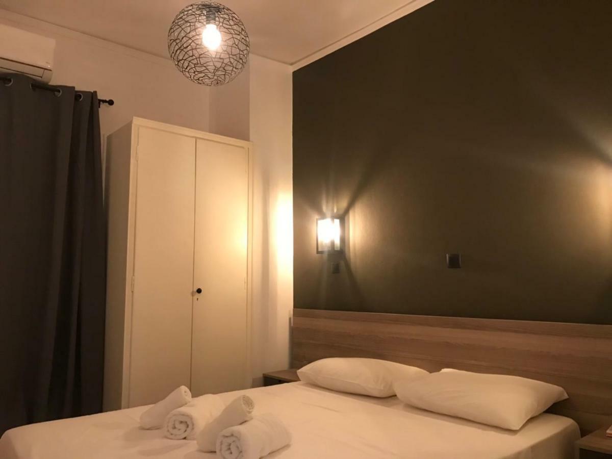 Renovated Minimal Apartment Next To Metro เอเธนส์ ภายนอก รูปภาพ